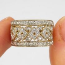 9ct gold diamond openwork dress ring (3.4g) Size N 1/2