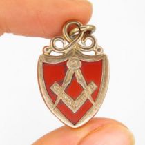 9ct gold antique carnelian masonic fob (3.3g)