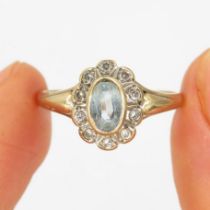 9ct gold vintage diamond & aquamarine dress ring (1.8g) Size O