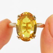 9ct gold vintage Citrine dress ring (3.9g) Size P