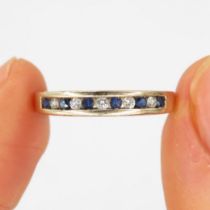 9ct gold sapphire & diamond half eternity ring (2.7g) Size M