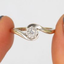 9ct gold vintage illusion set diamond set solitaire ring (2.2g) Size M