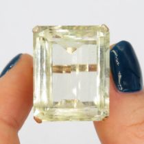 9ct gold emerald cut citrine dress ring (14.4g) Size J
