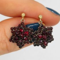 9ct gold earring posts with antique bohemian garnet cluster drops (3.1g)