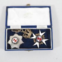 2x HM silver and enamel medals total weight 87g //