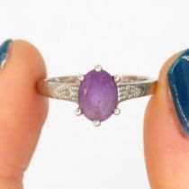 9ct white gold vintage amethyst solitaire ring (2.1g) Size N