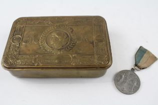 WW1 1914 Princess Mary Brass Christmas Tin & 1919 Peace Medal //
