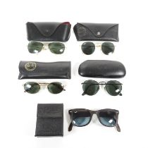 5x Pairs Ray Ban Sunglasses 4x etched RB and 1x etched BL //