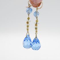 9ct gold faceted glass drop earrings (6.1g)