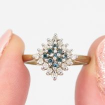 9ct gold enhanced blue diamond & diamond cluster ring (2.2g) Size K