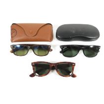 3x Pairs Ray Ban Sunglasses (1x pair without case) 2x etched RB and 1x etched BL //