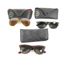 3x Pairs Ray Ban Sunglasses 2x etched BL and 1x etched RB //