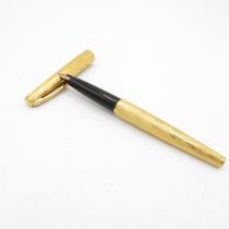 Shaeffer Pen with 14ct gold nib //