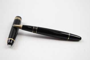 MONTBLANC Meisterstuck Black Rollerball Pen w/ Gold Plate Banding - PI1149587 // UNTESTED In