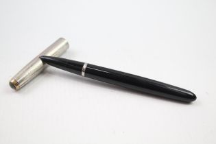 Vintage PARKER 51 Black FOUNTAIN PEN w/ Rolled Silver Cap WRITING // Dip Tested & WRITING In vintage