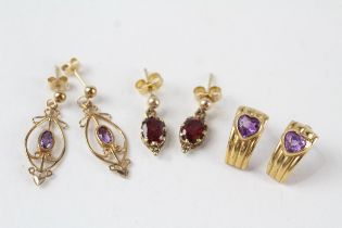 3 x 9ct gold amethyst & garnet drop earrings (4.8g)