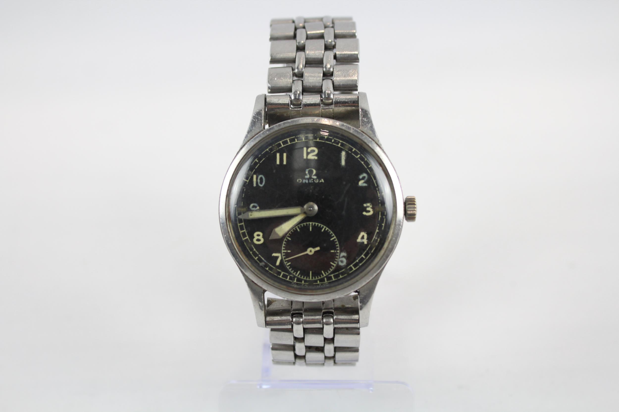 OMEGA DIRTY DOZEN Gents Military Issued WRISTWATCH Hand-wind // OMEGA DIRTY DOZEN Gents Military - Image 2 of 6