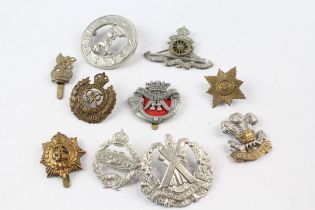 10 x Military Cap Badges Inc. Cameron Highlanders Of Canada - The Welsh Regt Etc // 10 x Military