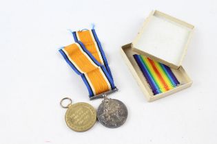 Boxed WW.1 Medal Pair & Original Ribbons Named. 422180 Spr. W. Pettit R.E // Boxed WW.1 Medal Pair &