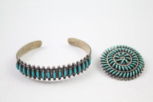 Silver Zuni needlepoint Turquoise brooch and bangle (28g)