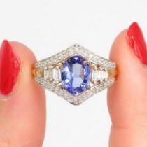 9ct gold tanzanite & diamond dress ring (4g) Size N 1/2