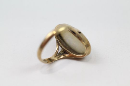 9ct gold vintage opal dress ring (4g) Size N - Image 5 of 5