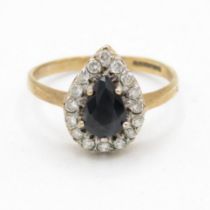 9ct gold pear shaped sapphire & CZ cluster ring (1.9g) Size M