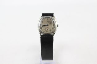 OMEGA Gents Military Style C.1930s WRISTWATCH Hand-wind WORKING // OMEGA Gents Military Style C.