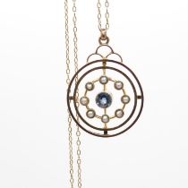 9ct gold antique sapphire & seed pearl round openwork pendant necklace (3.1g)