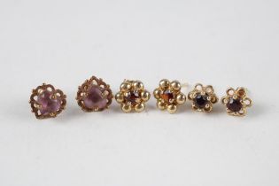3x 9ct gold amethyst & garnet stud earrings (2.9g)