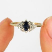 9ct gold sapphire & diamond ring (1.8g) Size R