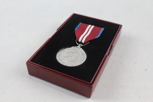 Boxed ER.II Queens Diamond Jubilee Medal // Boxed ER.II Queens Diamond Jubilee Medal In vintage