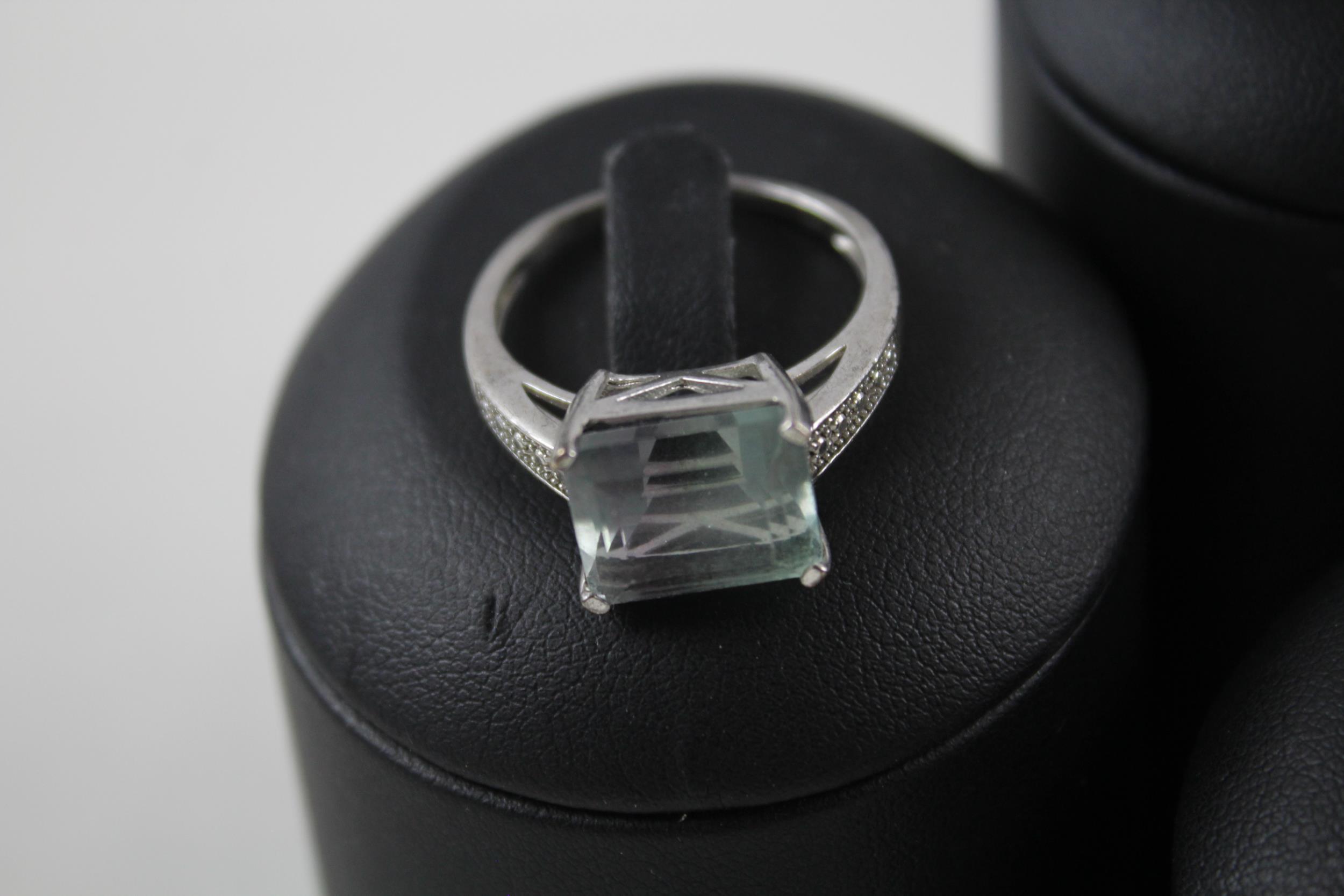 A collection of silver gemstone rings including Fluorite (34g) - Image 2 of 9