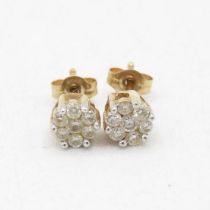 14ct gold diamond stud earrings (0.7g)