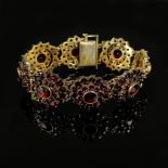 Victorian garnet bracelet, foam gold/gold doubles in 333/8K yellow gold gilt, total weight 32.2g, b