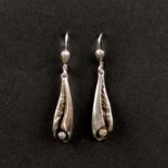 Earrings, silver 925 (hallmarked), 4,3g, earrings with curved suspensions, each set with a round fa