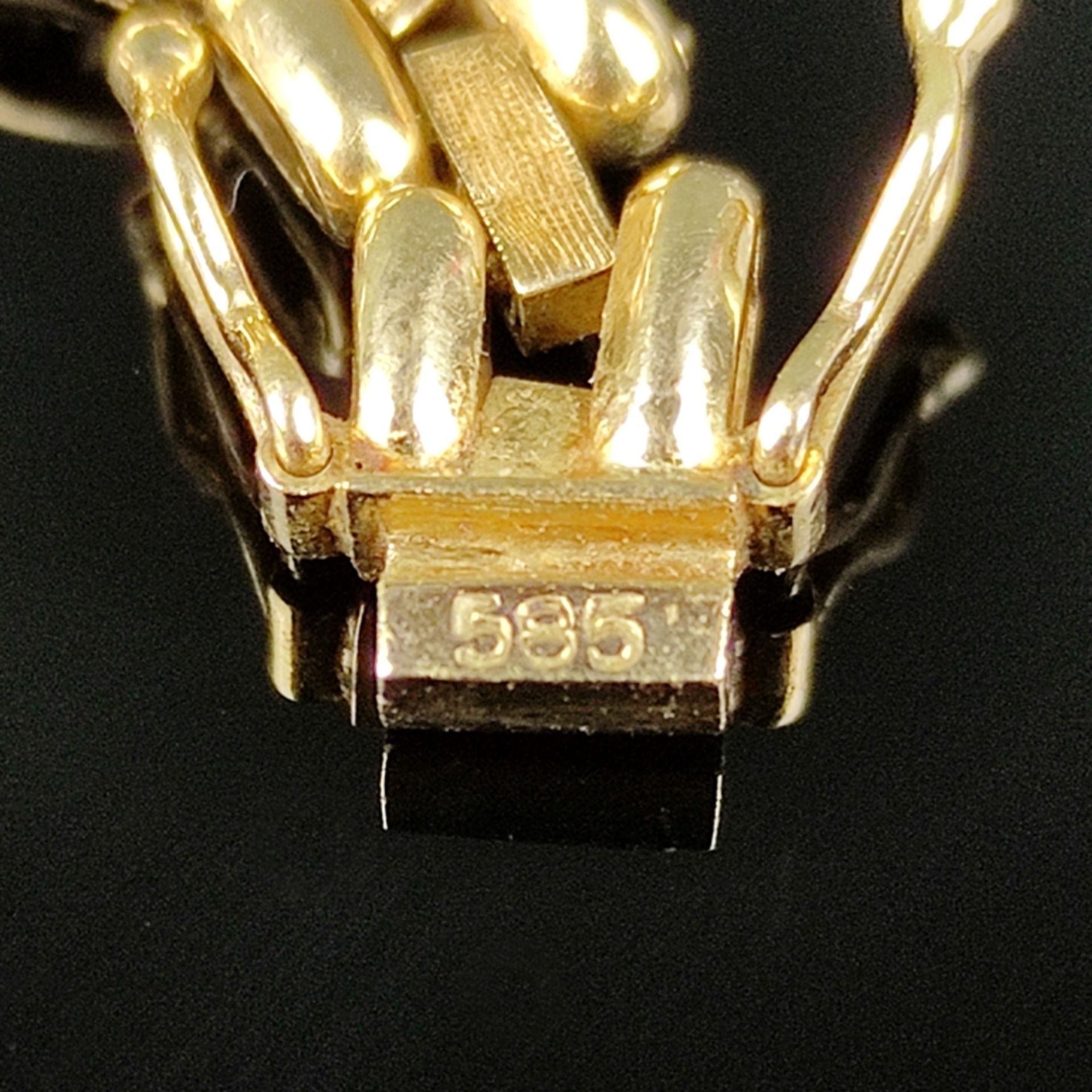 Necklace, 585/14K yellow gold (hallmarked), 37,8g, rectangular flexible links increasing in size to - Image 2 of 2