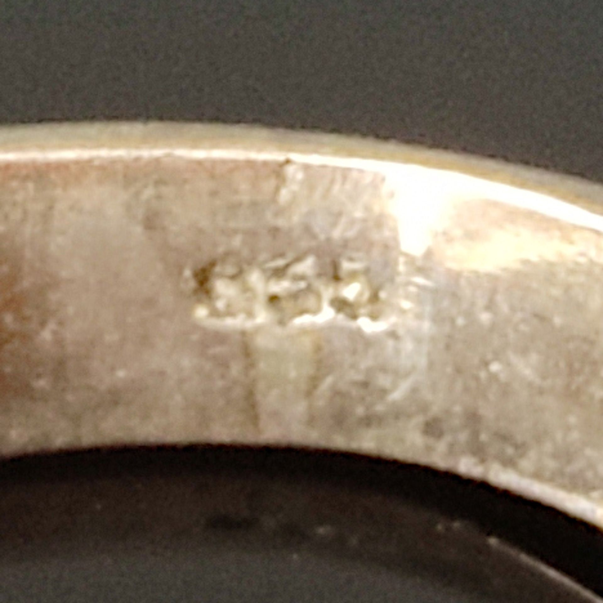 4 Ringe, bestehend aus einem Ring mit Karneol-Platte, Silber 835, vergoldet, Ringgröße 62, einem Ra - Bild 4 aus 4