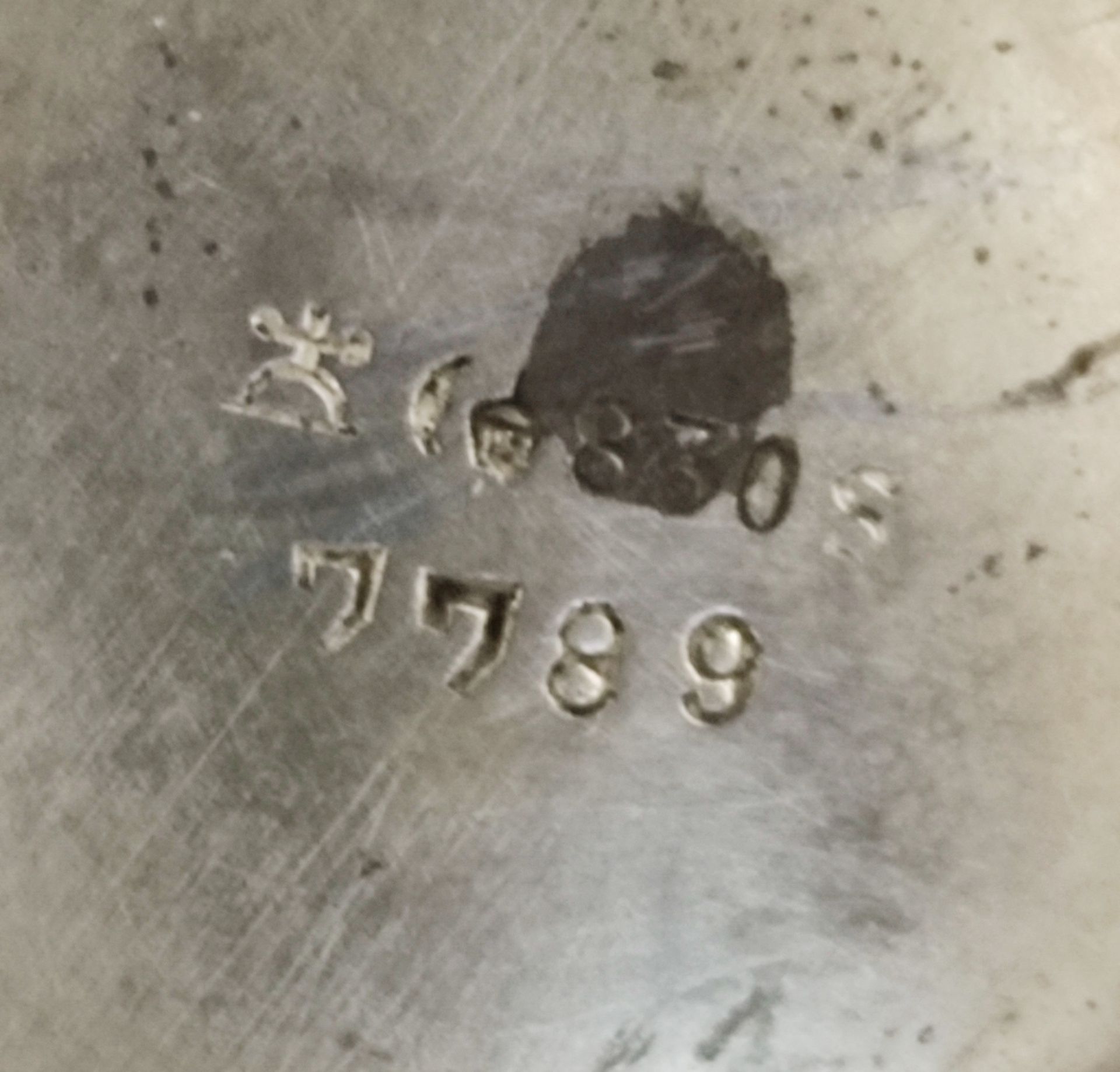 Henkelkorb, Silber 830, 154g, Wilkens, auf rundem Standfuß, Höhe mit Griff 13,5cm - Bild 2 aus 2