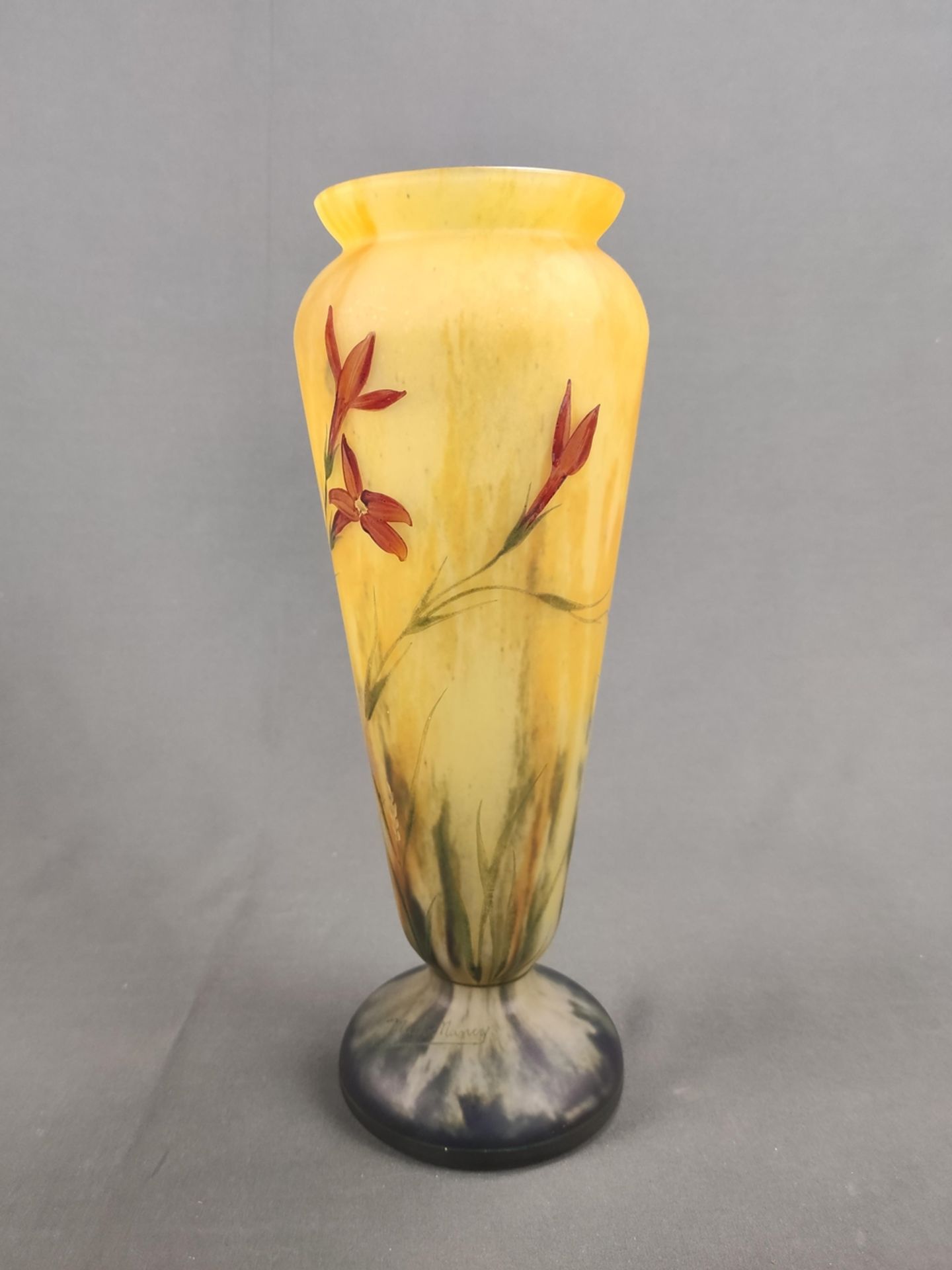 Vase Verrerie Belle Étoile, Croismare, c. 1930, colourless glass with orange-yellow powder fusion,  - Image 2 of 4