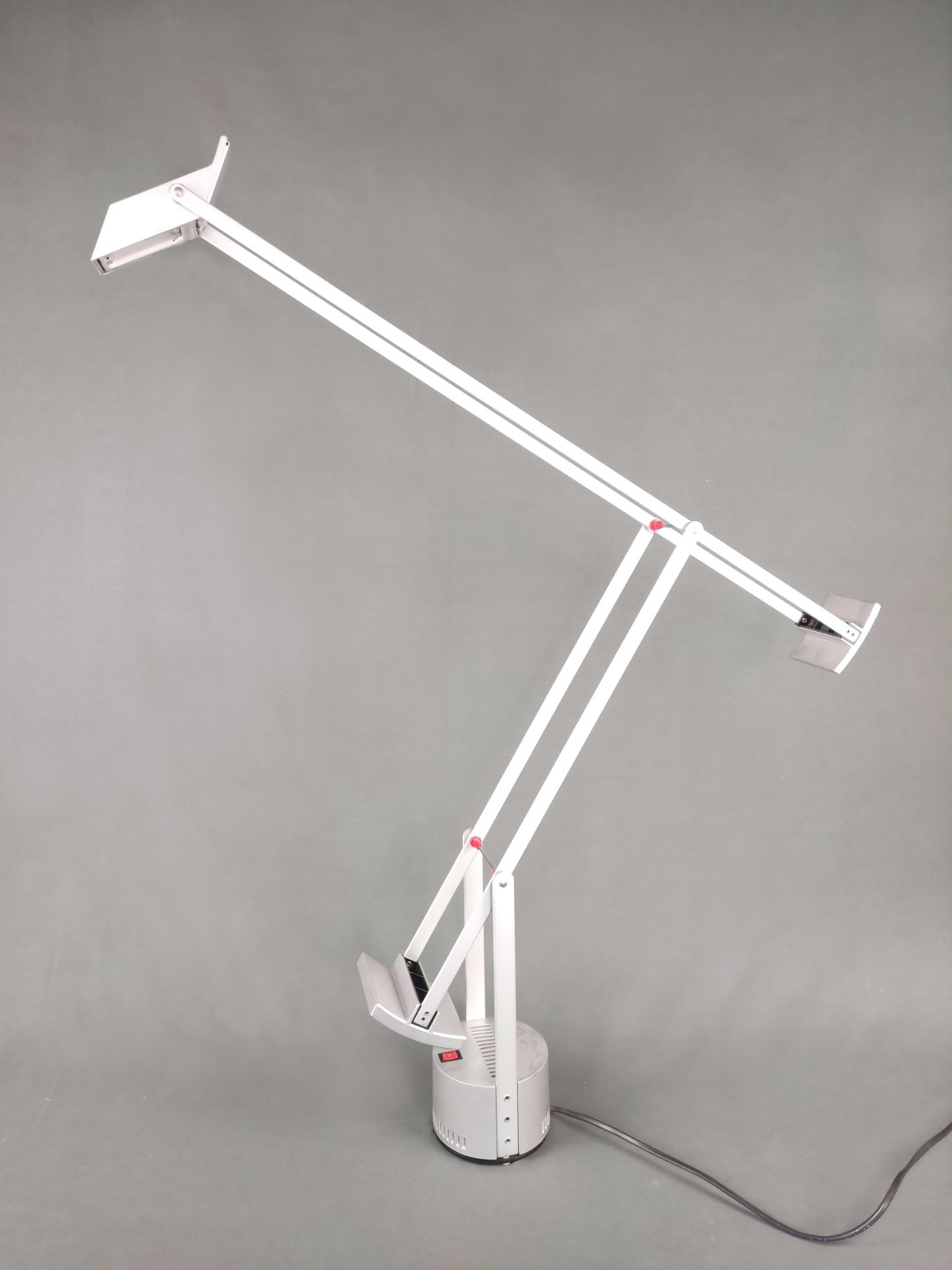Vintage design lamp "Tizio", Artemide, design 1970s by Richard Sapper (1932 Munich-2015 Milan), ann