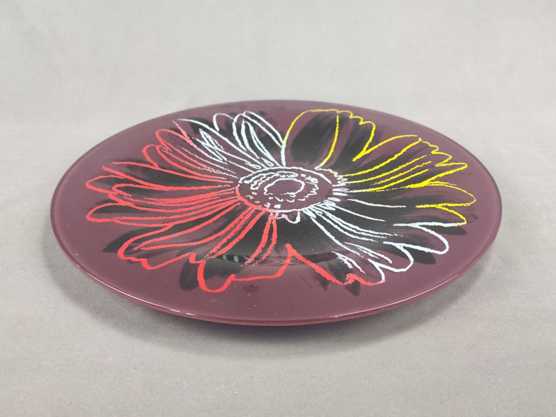 Rosenthal artist's plate by Andy Warhol, "Daisies" series, glass decorative plate with polychrome p - Image 2 of 4