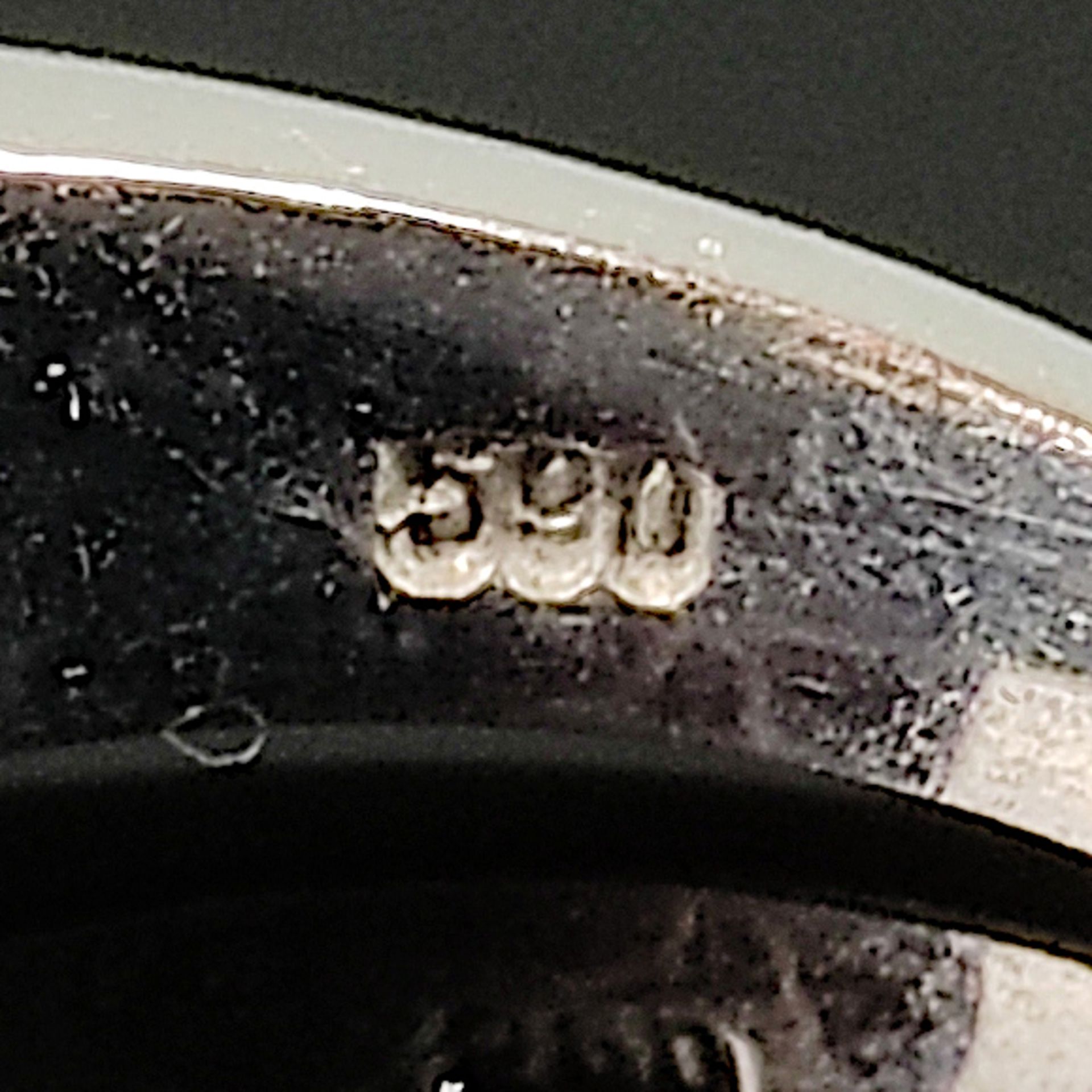 Brillant Malachit Ring, 590 Palladium (punziert), 7,8g, Mittelstück mit 32 kleinen eingefassten Dia - Bild 3 aus 3