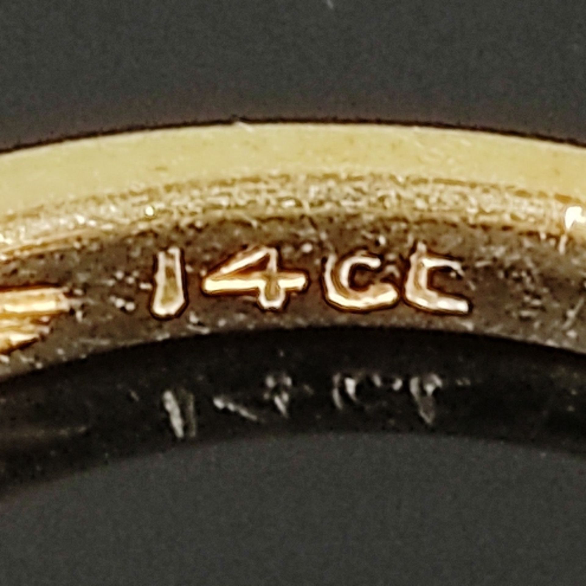 Ring Set, Grosse Design, bestehend aus 3 passenden Ringen, einer 750/18K Gelbgold (punziert) zwei 5 - Bild 3 aus 5
