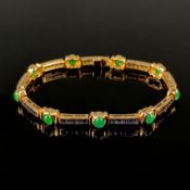 Exklusives Smaragd Saphir Armband, 750/18K Gelbgold (punziert), 15,4g, 9 ovale Smaragdcabochons, in