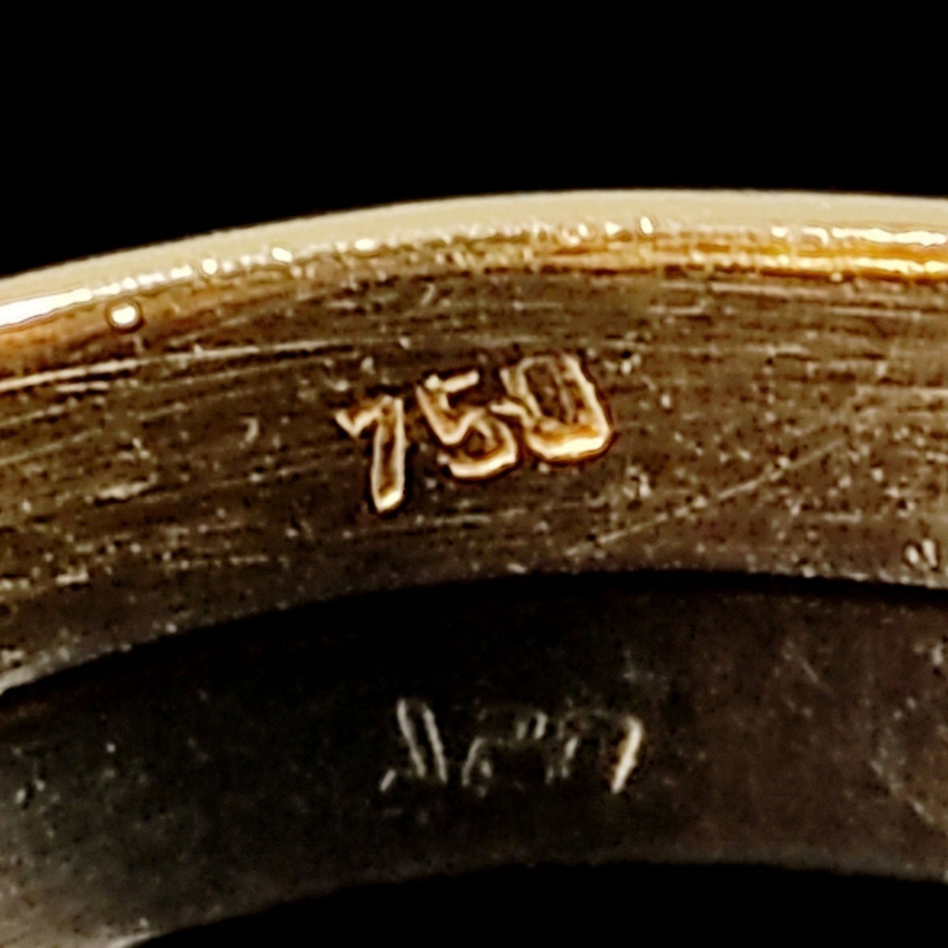 Aquamarin-Diamant-Ring, 750/18K Gelbgold (punziert), 4,98g, mittig oval facettierter Aquamarin, lin - Bild 3 aus 3