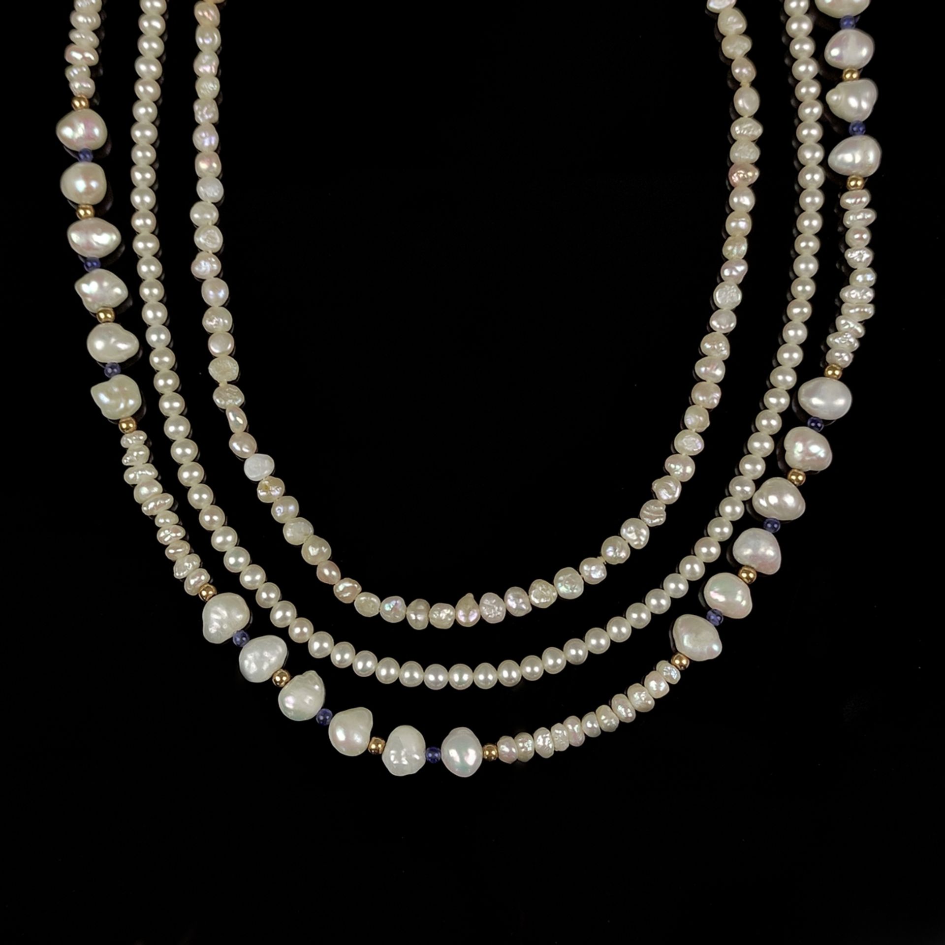 Drei Perlenketten, 750/585/333 Gelbgold (alle mit unterschiedlichen Verschlüssen), eine mit feinen  - Bild 2 aus 6