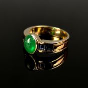 Exklusiver Smaragd Saphir Ring, 585/14K Gelbgold (punziert), 6g, ovaler Smaragdcabochons, von um 1,