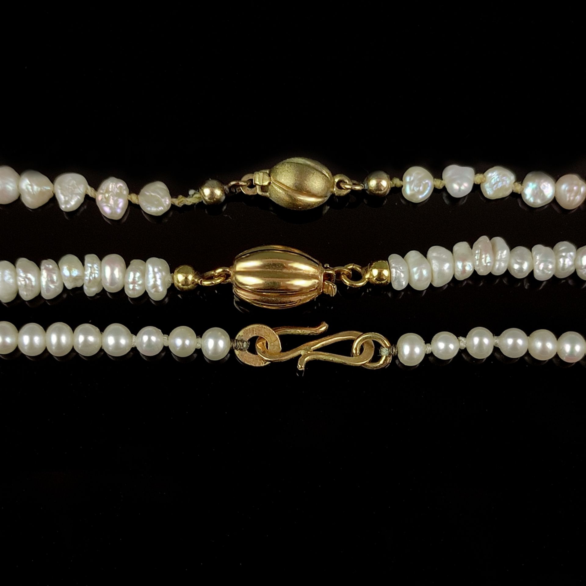 Drei Perlenketten, 750/585/333 Gelbgold (alle mit unterschiedlichen Verschlüssen), eine mit feinen  - Bild 3 aus 6