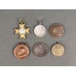 Konvolut Medaillen/Orden, 6 Teile, bestehend aus Ehrenzeichen Großherzogtum Baden "Für treue Arbeit